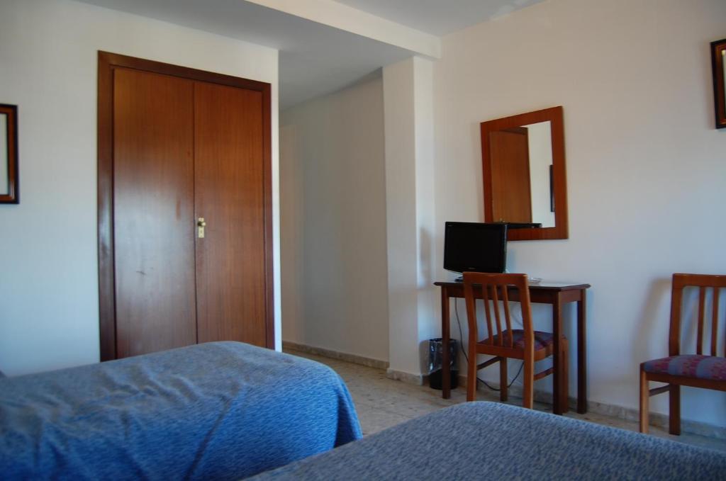 Hotel Marina Victoria Algeciras Phòng bức ảnh