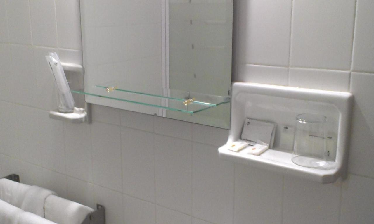 Hotel Marina Victoria Algeciras Phòng bức ảnh